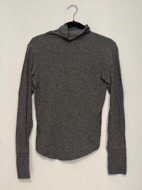 GAP Feather Turtleneck – Gray – Size Medium